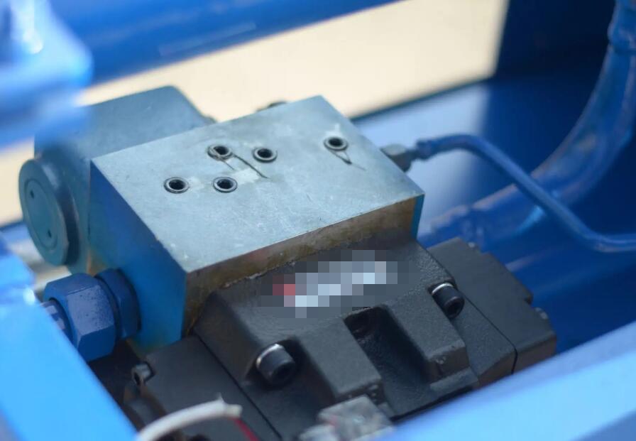 蓄能器在拉床液壓系統(tǒng)改進中的應(yīng)用