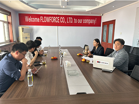 韓國(guó) FLOWFORCE CO., LTD. 客戶(hù)到涿鹿高壓容器有限公司參觀(guān)考察